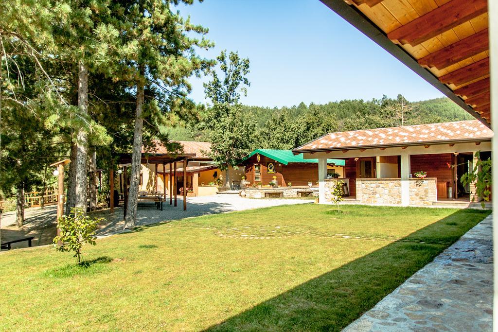 La Taverna Dei Briganti Cotronei Bagian luar foto